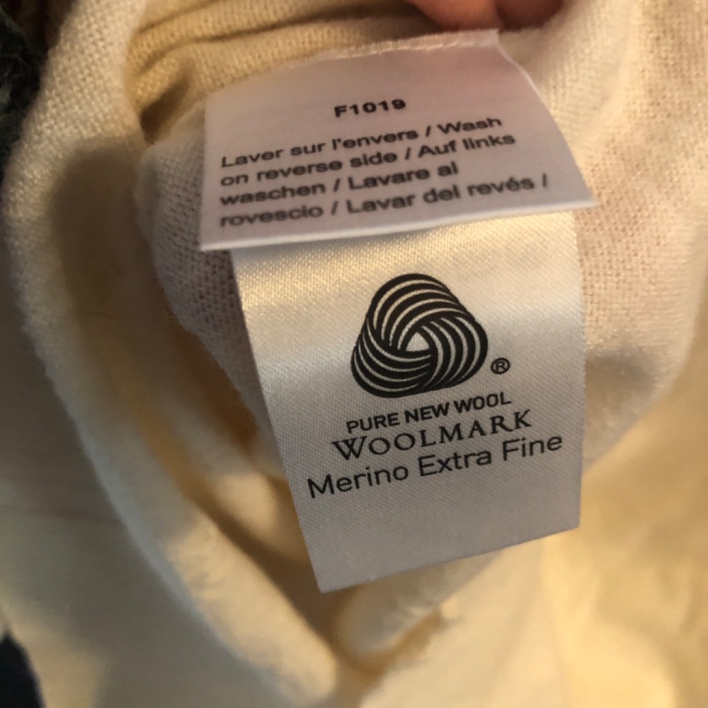 Lacoste Cream Merino Wool Sweater - Picture 5 of 5
